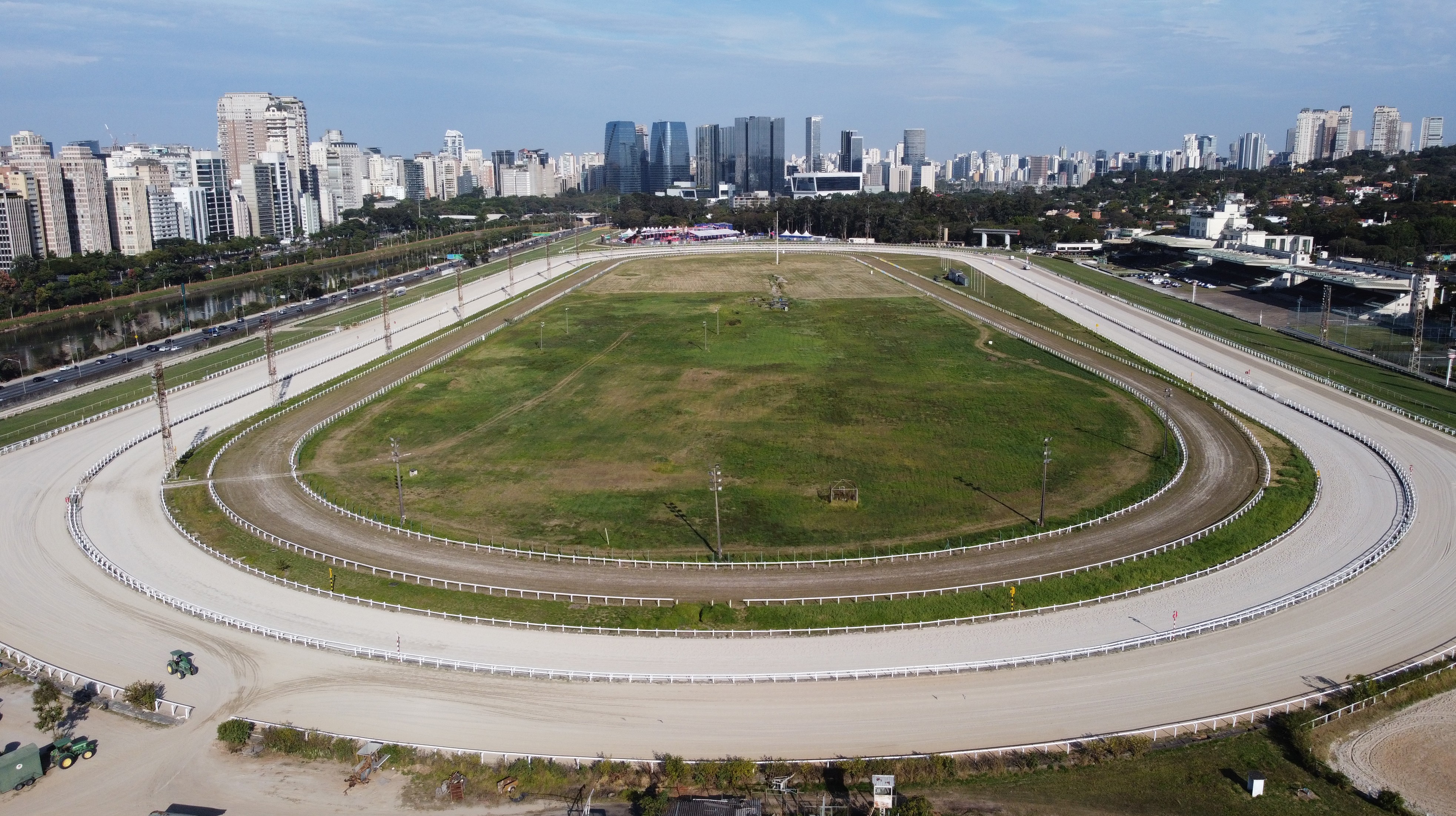 Jockey Club de SP promete quitar dívida de IPTU após parceria com BTG, mas 86% da área virariam clube privado