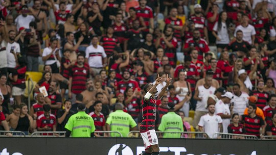 Vini Jr elogia Lorran, do Flamengo, após gol marcado contra o Corinthians: 'Craque de bola'