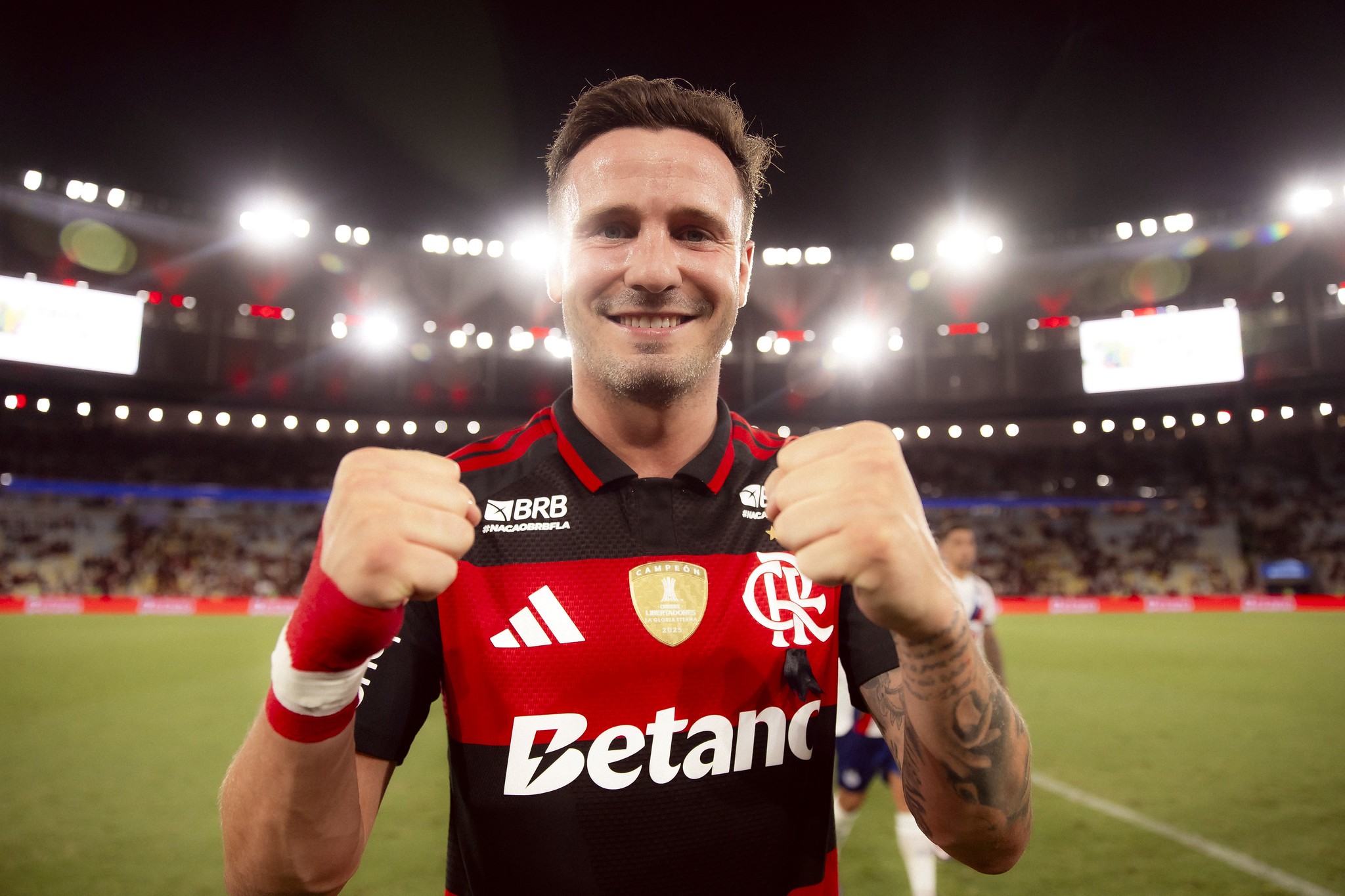 Saúl busca novas oportunidades no Flamengo após boa atuação
