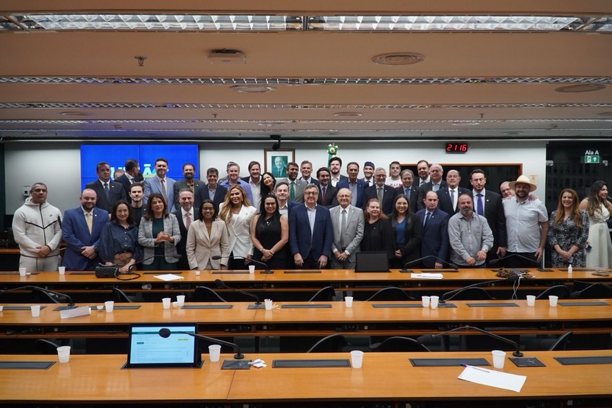 Bancada e dirigentes do União decidem pela superfederação