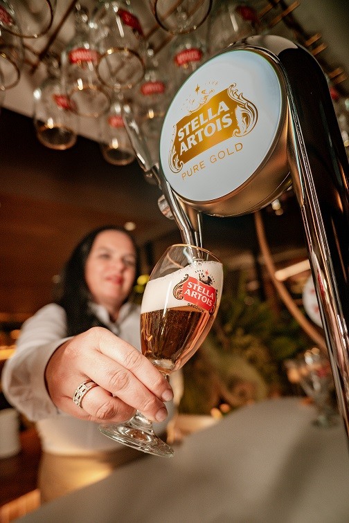 Stella Pure Gold Draft estreia em restaurantes selecionados do Rio e São Paulo