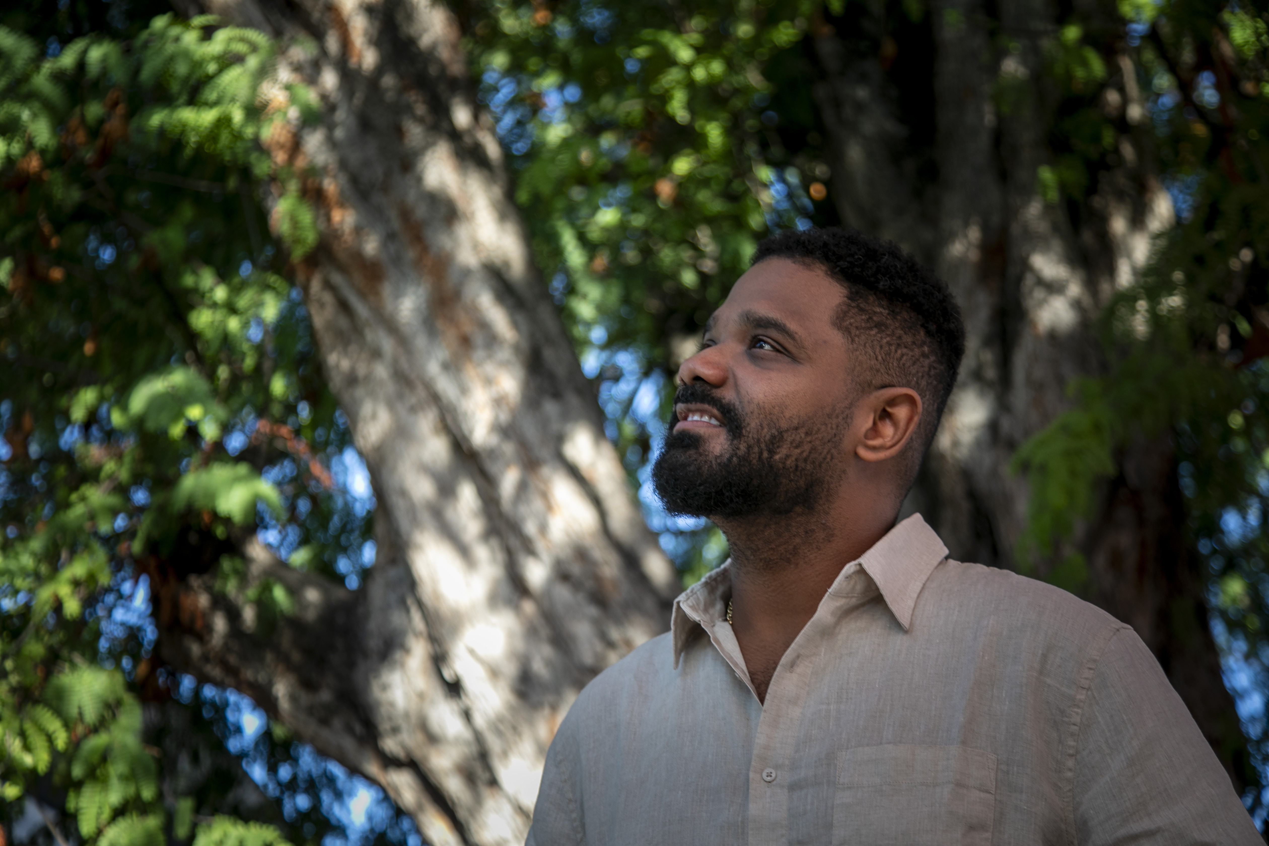 Cantor Arlindinho é assaltado em Cascadura e tranquiliza os 