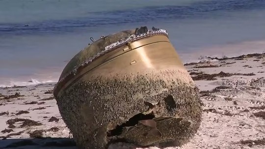 Índia diz que ‘objeto misterioso’ encontrado em praia da Austrália pertence a um de seus foguetes