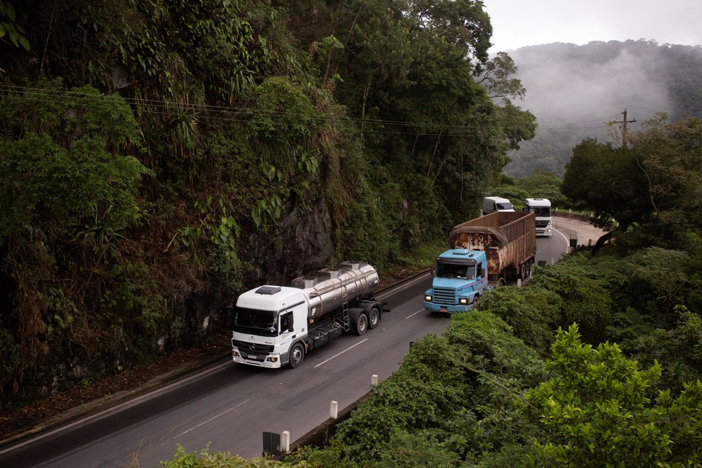 BR-040: Valor do pedágio só poderá aumentar com a entrega de obras importantes, como a Nova Subida da Serra de Petrópolis — Foto: Júlia Aguiar / Agência O Globo