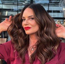 Luiza Brunet passou por uma blefaroplastia — Foto: Reprodução Instagram