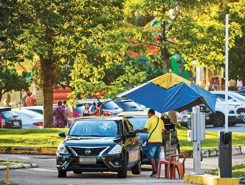 Rio Rotativo Digital: Estacionamento sem dinheiro começa na sexta