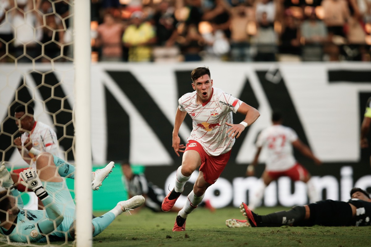 Empate com o Fortaleza marca jogo com menos substituições de Luxemburgo no  comando do Corinthians