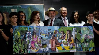 Na foto: Descerramento do quadro “As Mulatas” (Di Cavalcanti), no mezanino do Palácio do Planalto — Foto: Brenno Carvalho / Agência O Globo