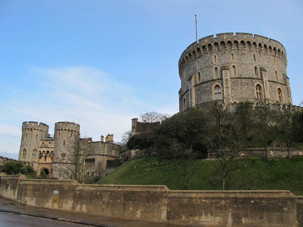 Exterior do Castelo de Windsor, nos arredores de Londres — Foto: Eduardo Maia / O Globo