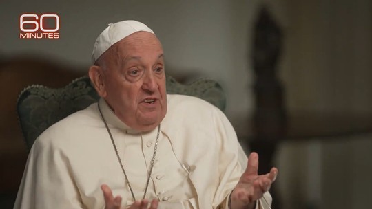 Papa Francisco diz que críticos conservadores têm 'atitude suicida' durante entrevista à emissora americana 