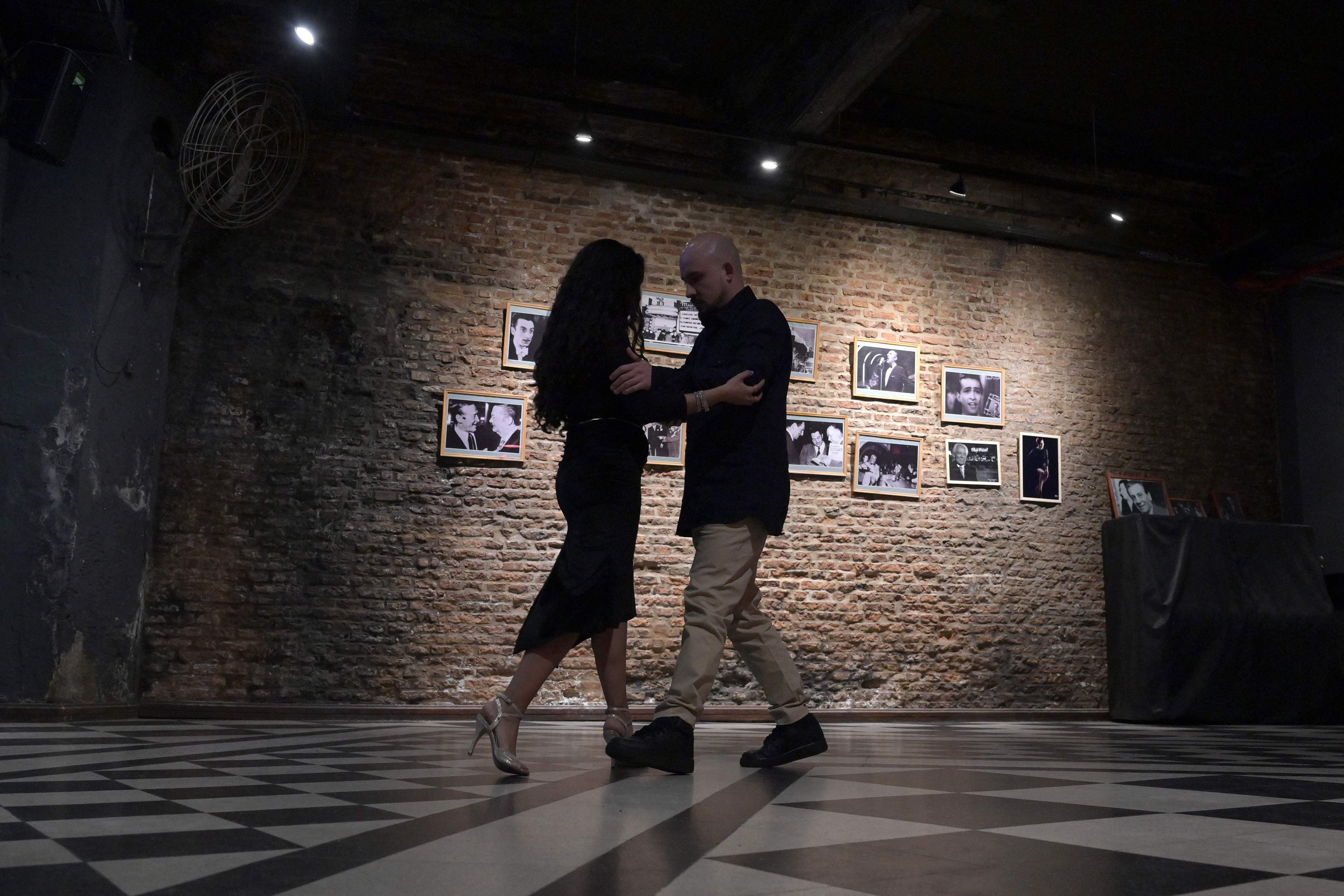 Dança Salsa: Aliada Inesperada Contra Ansiedade e Depressão