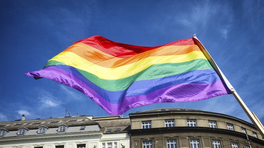 Igreja Metodista Unida autoriza casamento LGBTQ+ e ordenação de pastores homossexuais, nos EUA