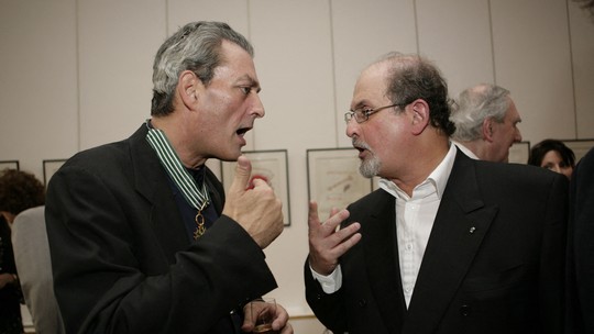 Salman Rushdie ficou 'impressionado' com aparência de Paul Auster em visita recente: 'o câncer era insidioso'