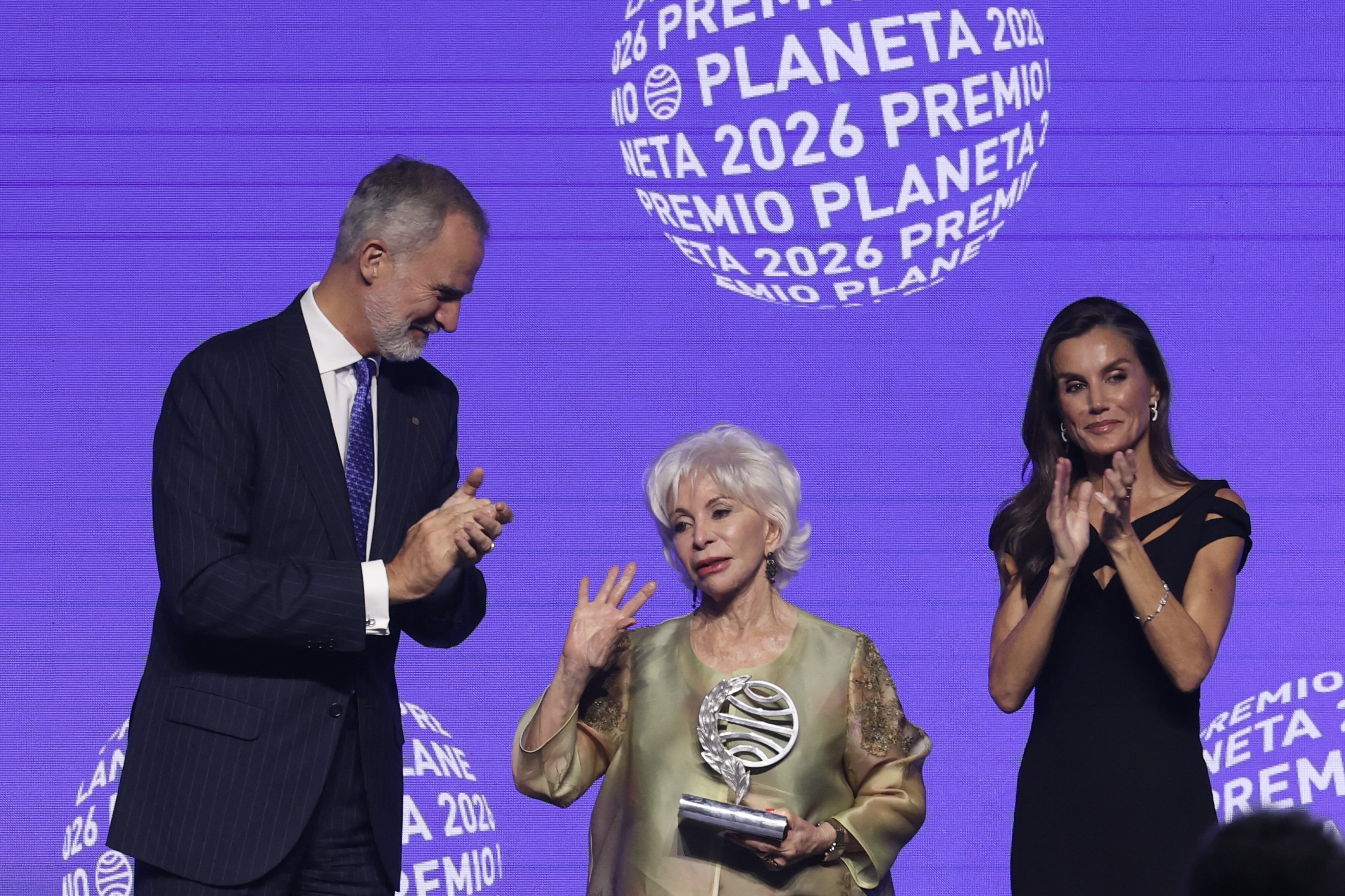 Isabel Allende ganha Prêmio Planeta e faz apelo contra o fascismo