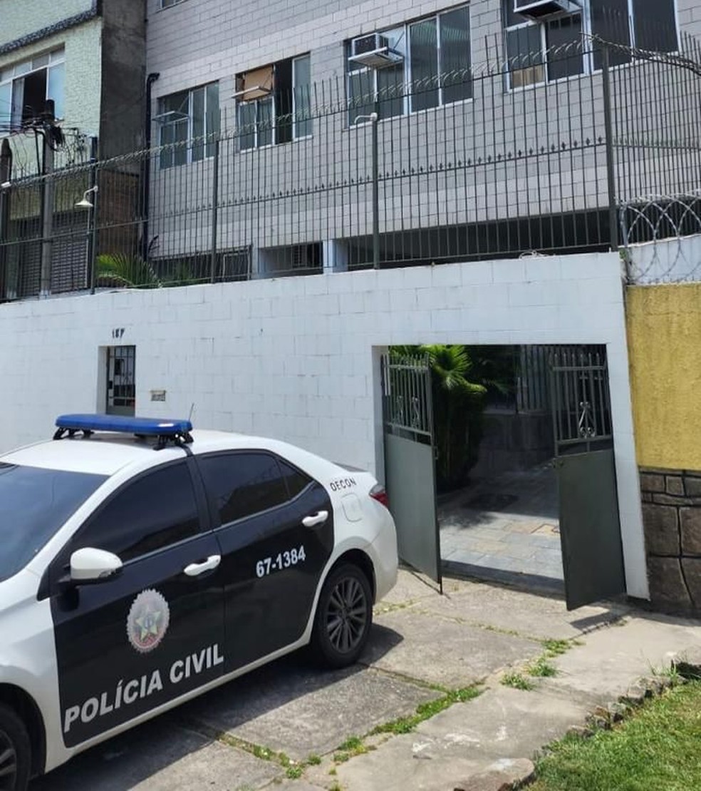 Farmácia clandestina que funcionava em Bonsucesso, Zona Norte do Rio — Foto: Reprodução