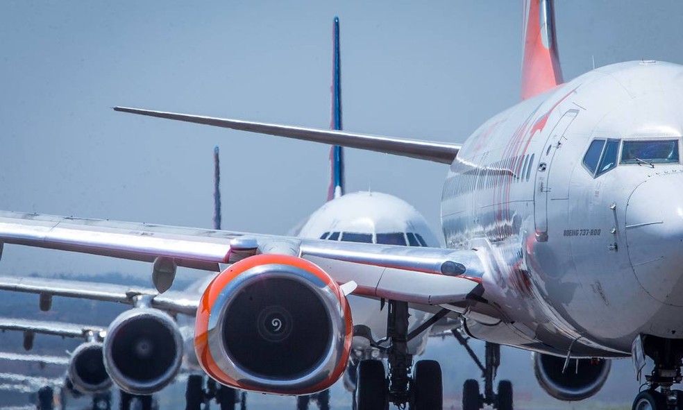 Passagens aéreas pressionam inflação em novembro — Foto: Agência O Globo