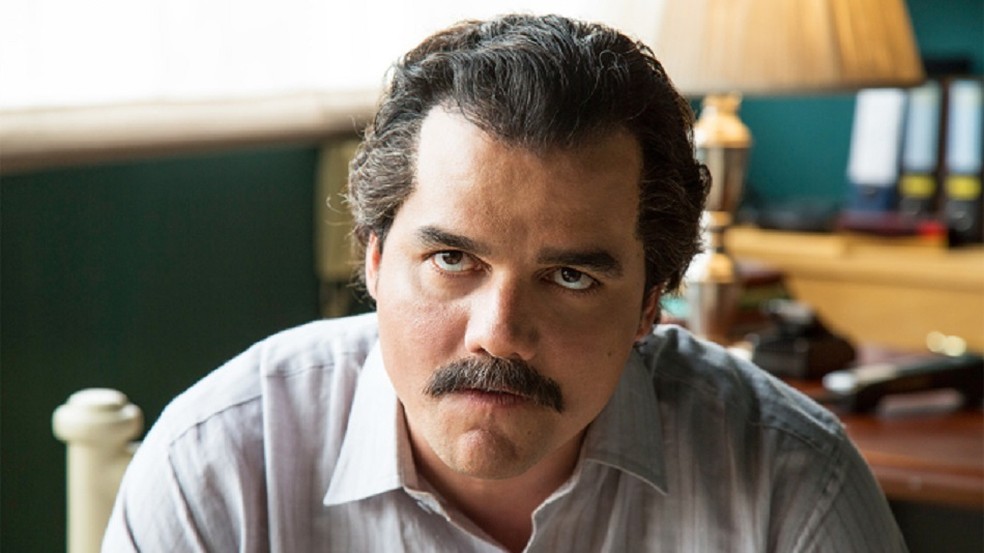 Wagner Moura as Pablo Escobar in 