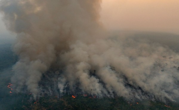 As queimadas na Amazônia e os rios voadores que viraram nuvens de fumaça