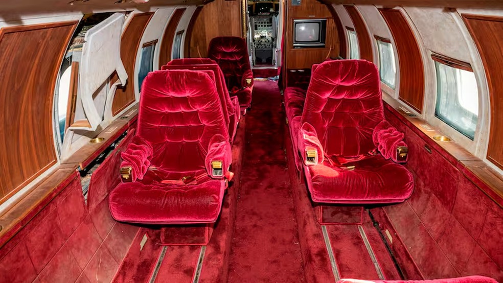 Interior do jato Lockheed 1329, JetStar, modelo de 1962 comprado por Elvis Presley — Foto: Divulgação / Mecum Auctions