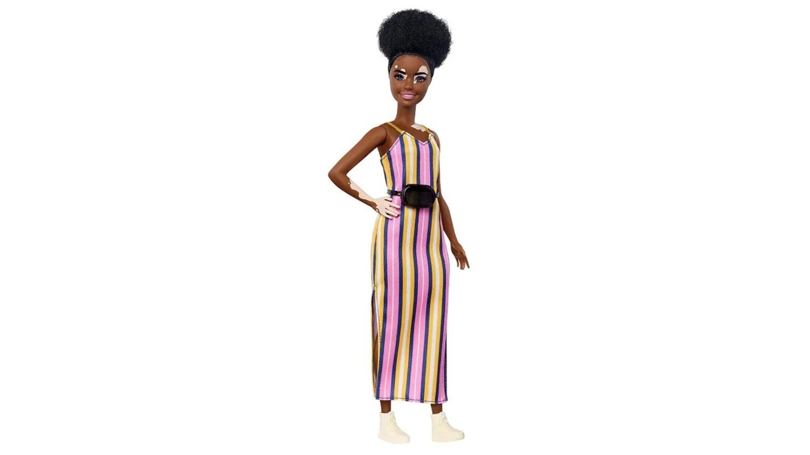 Barbie com vitiligo. — Foto: Divulgação / Mattel