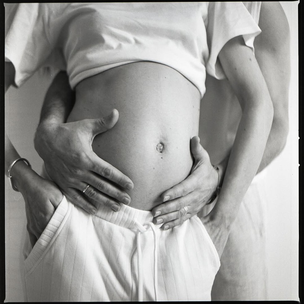 Camila Queiroz espera o primeiro filho com Klebber Toledo — Foto: Reprodução Instagram