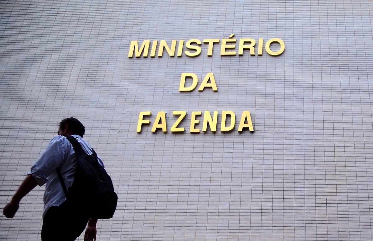 Déficit Fiscal 2024: Governo Registra Perda de R$ 11 Bilhões, Apesar de Cumprir Meta