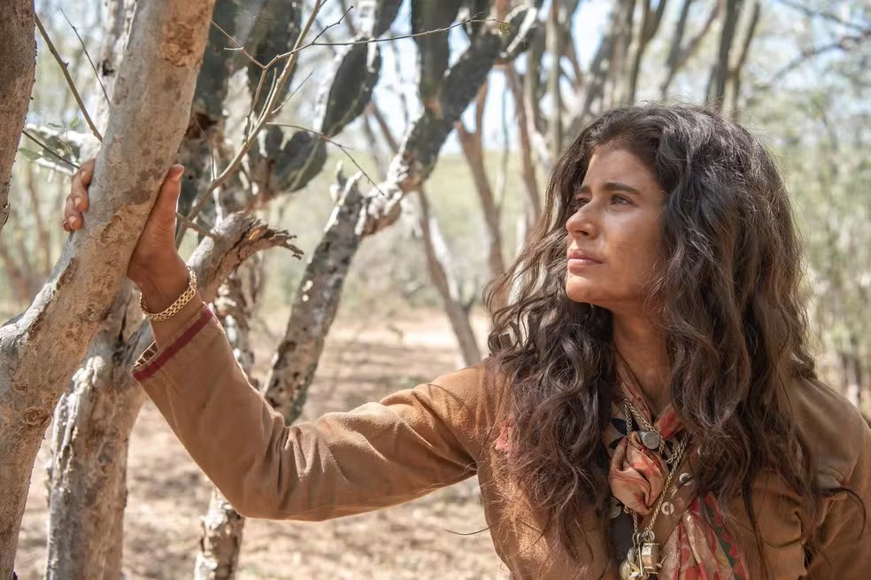 Isadora Cruz como Rosa em 'Guerreiros do sol' — Foto: Divulgação TV Globo/Estevam Avellar