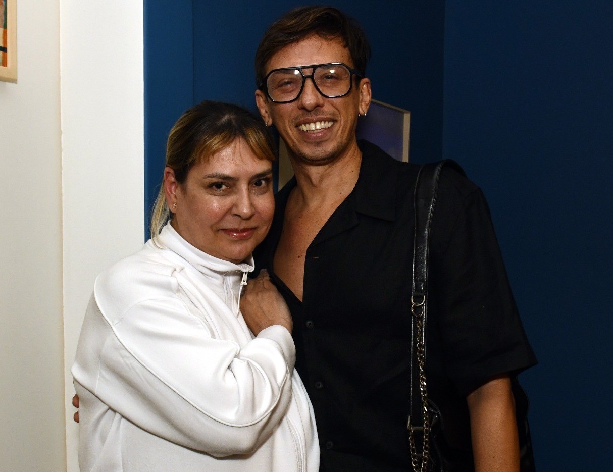 Prestes a viver Ferreira Gullar no cinema, Pedro Wagner conhece a viúva do poeta