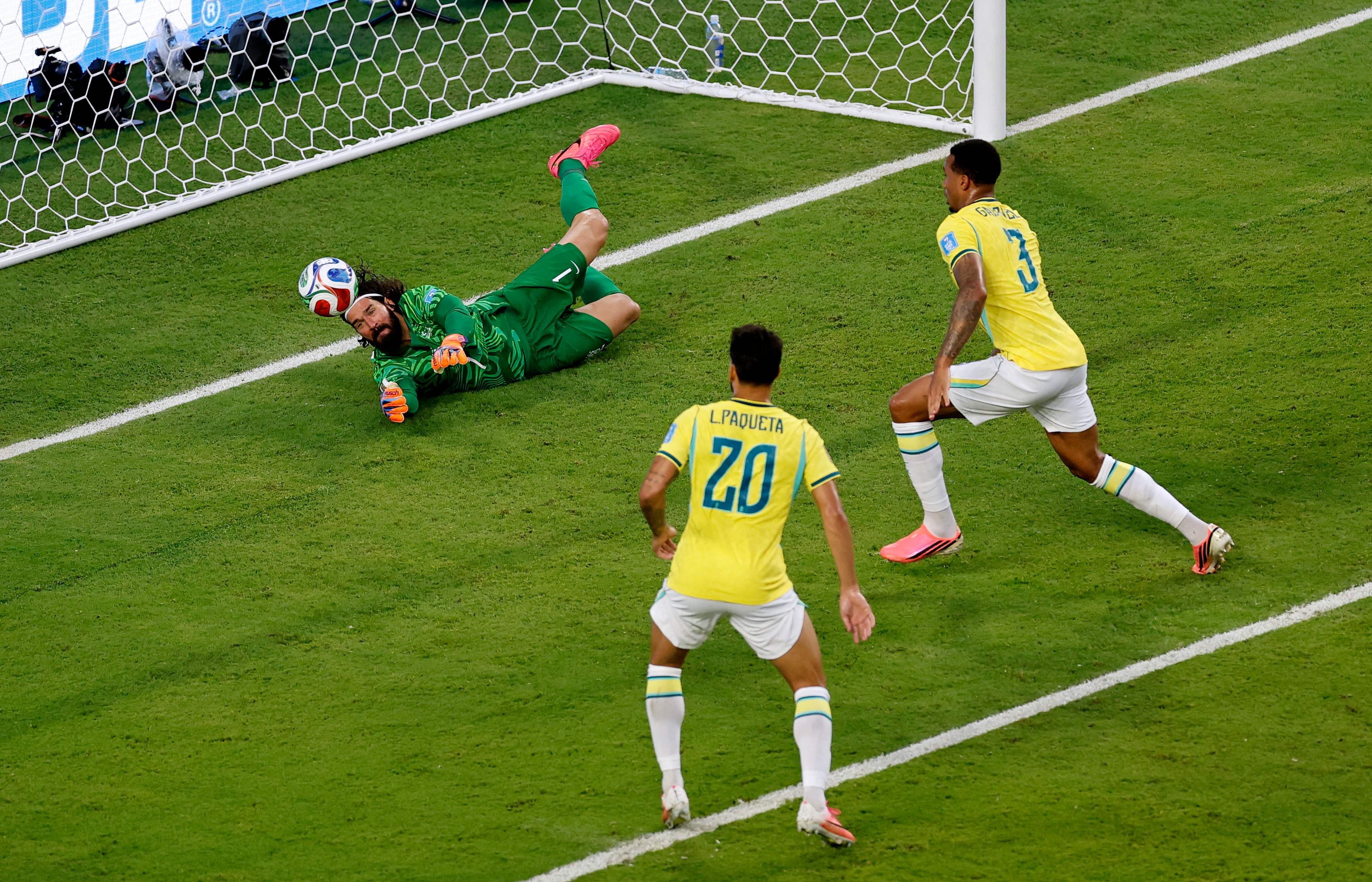 Aprovacao da Selecao Brasileira Sobe para 75%