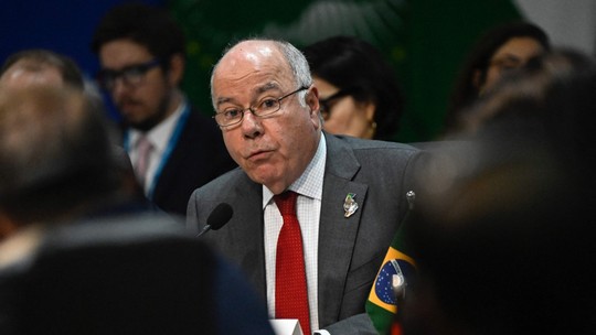 Chanceler defende manutenção de embaixadas do Brasil no exterior  