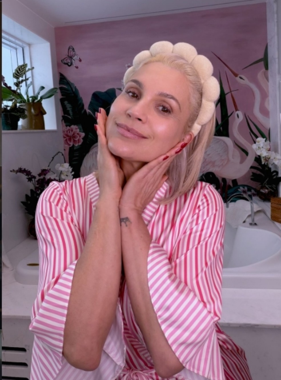 Flávia Alessandra fala sobre insônia na menopausa e especialistas orientam quando buscar ajuda — Foto: Reprodução Instagram