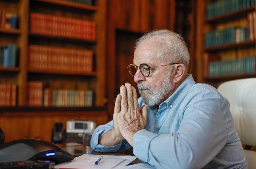Visita de assessores, cobranças a ministros e caminhada cautelosa: como tem sido a rotina de Lula no Alvorada