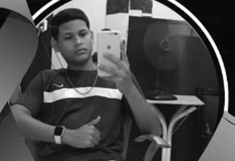Luís Claúdio foi atingido por disparos de arma de fogo na escola onde estudava e morreu — Foto: Reprodução / Redes sociais