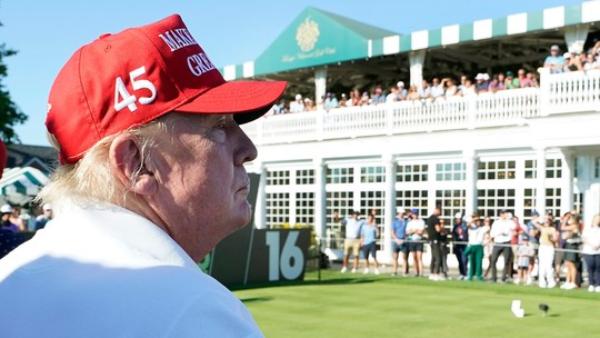 'Mundo de fantasia' com clube de golfe e hotel de luxo: como Trump teria forjado até R$ 10 bilhões de sua fortuna