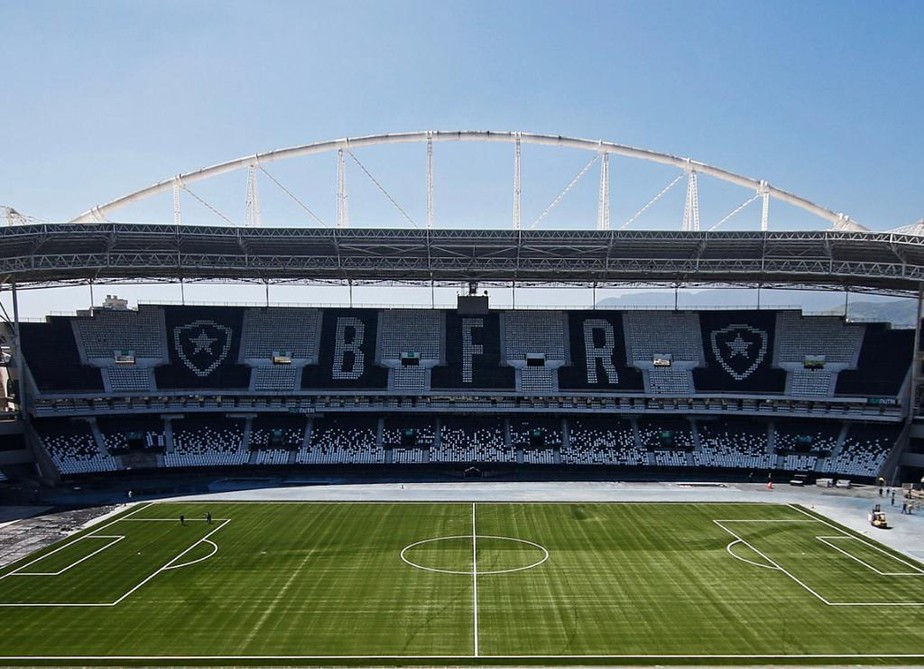 Ingresso para o noivo ver o Botafogo