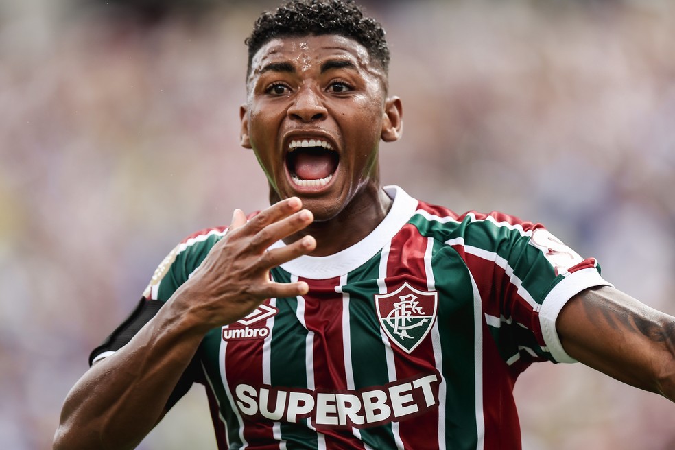Hércules vibra com seu gol, que deu a vitória ao Fluminense sobre o Al Hilal no Mundial — Foto: LUCAS MERÇON / FLUMINENSE F.C.