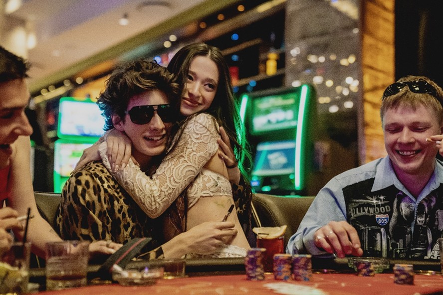Cena de 'Anora', filme de Sean Baker ('Projeto Flórida') que levou a Palma de Ouro no Festival de Cannes