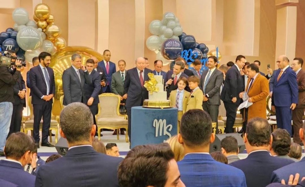 Culto em São Paulo, na noite desta segunda (9) — Foto: Reprodução