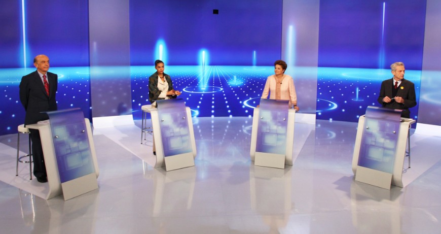 Debate: Serra, Marina, Dilma e Plínio Arruda na Globo em 2010 — Foto: Gabriel de Paiva/Agência O GLOBO