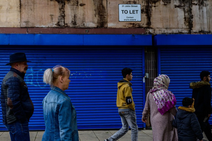 Bradford, o 'pequeno Paquistão' dentro do Reino Unido, é uma das cidades mais impactadas pela crise econômica no país