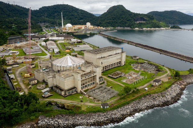 Angra 3 aguarda decisão do governo, enquanto canteiro da usina consome ...