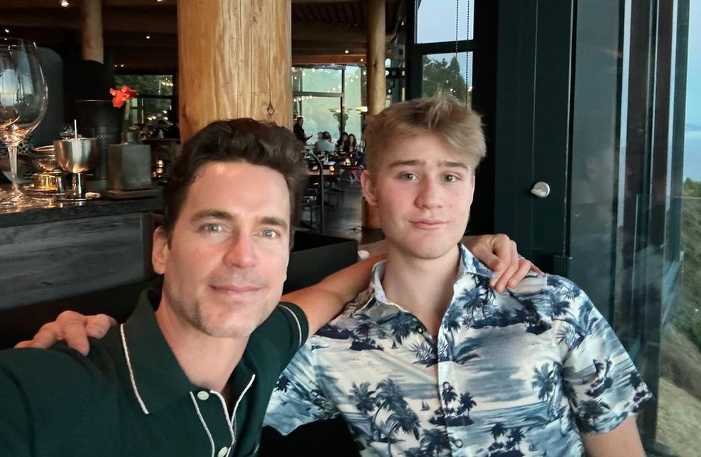 Matt Bomer faz aparição rara com o filho Kit, que, aos 19 anos, se prepara para a faculdade — Foto: Reprodução/Instagram