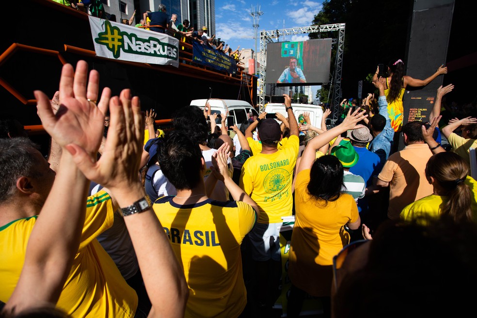 Impressões: Dobrado, a marcha brasileira
