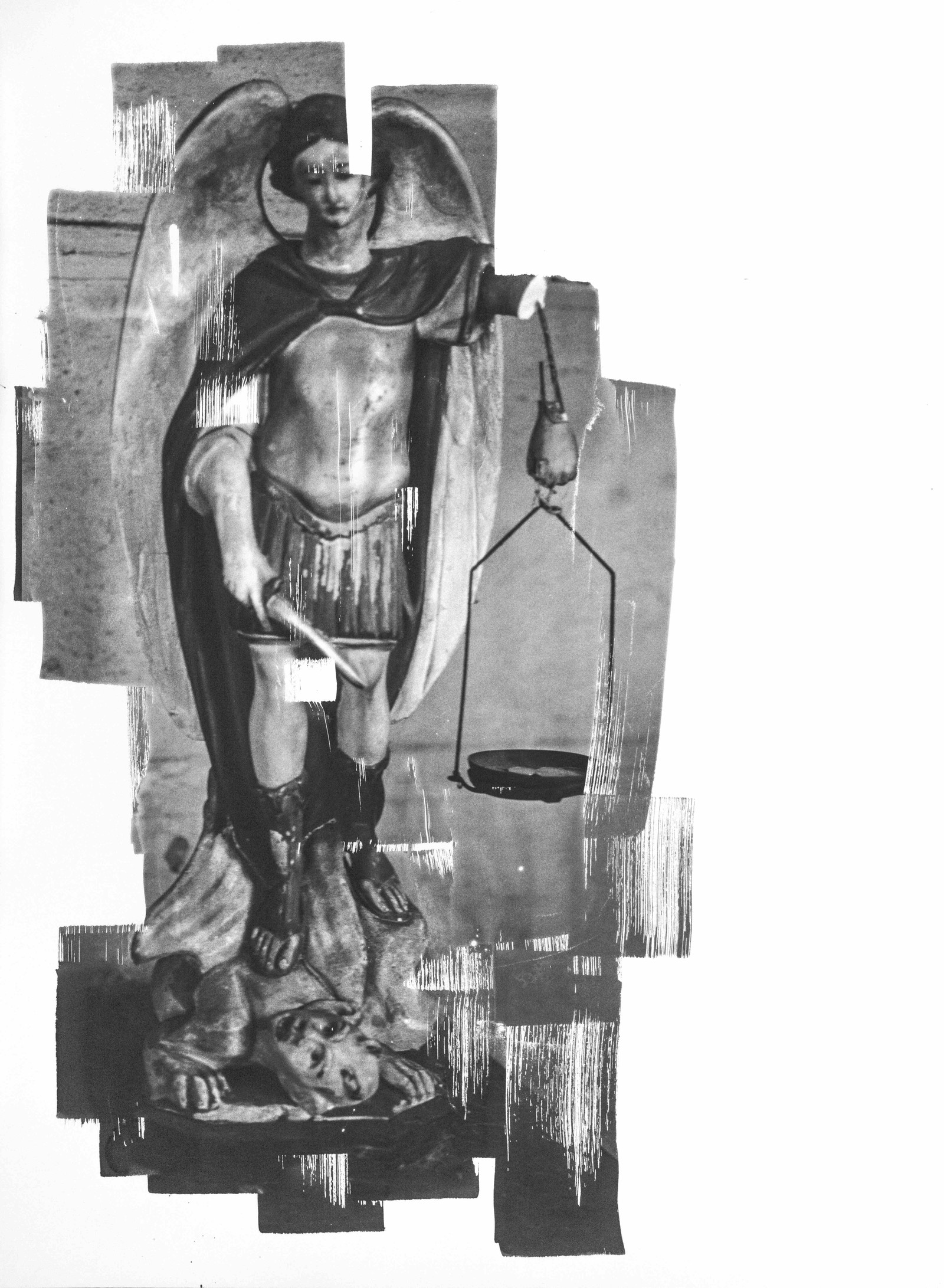 Estátua de São Miguel Arcanjo, de outro ângulo — Foto: Divulgação