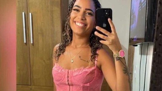 Jovem é morta a tiros no Complexo da Maré, e suspeito se entrega à polícia