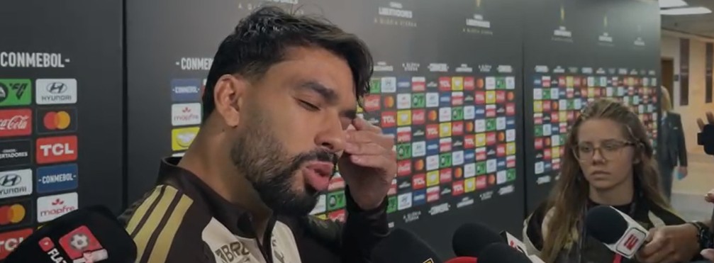 Lucas Paquetá chora após perder pênalti em eliminação do Flamengo na Libertadores: