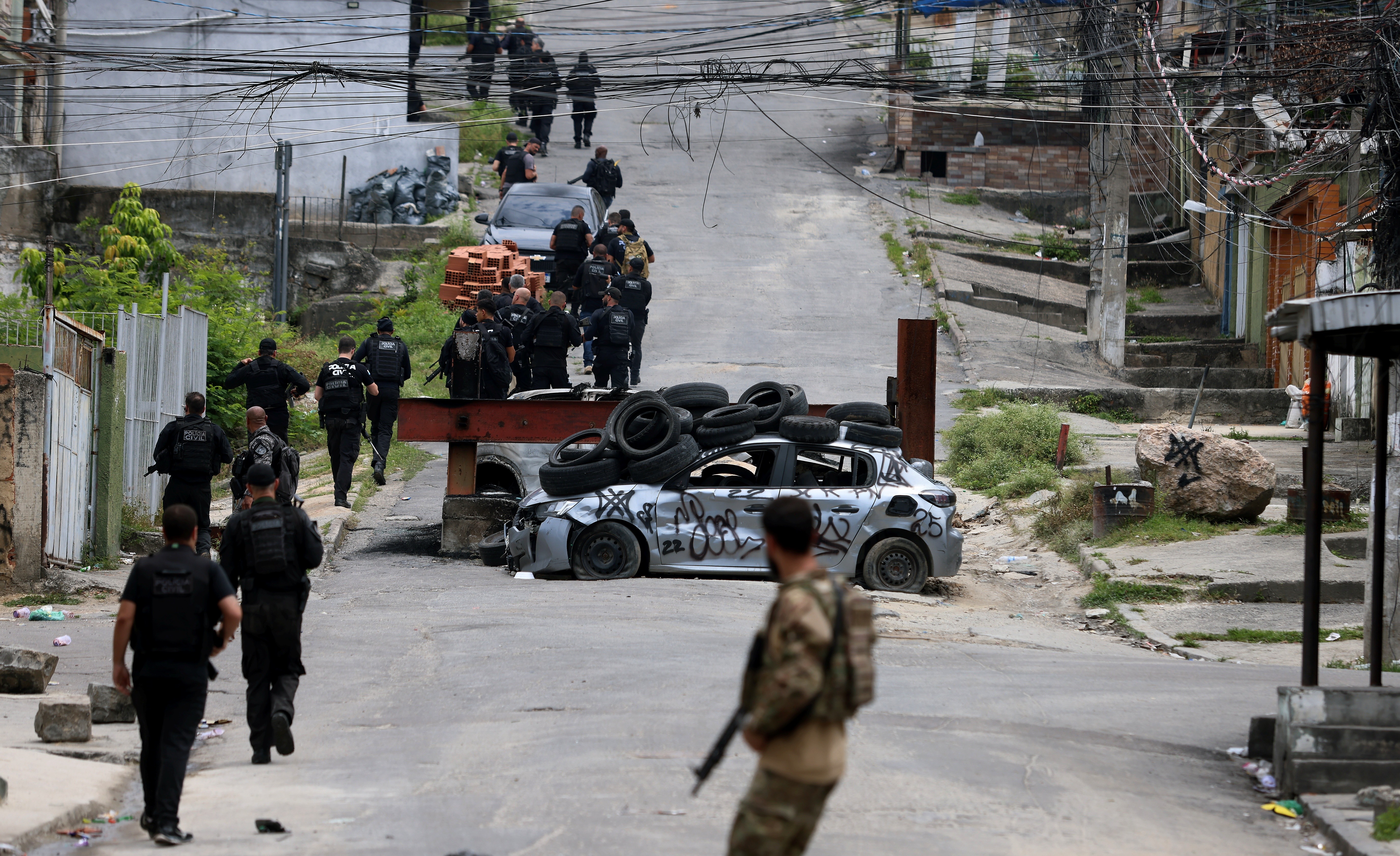 Image for Justiça Militar recebe denúncias contra oito PMs que participaram de operação nos complexos da Penha e Alemão