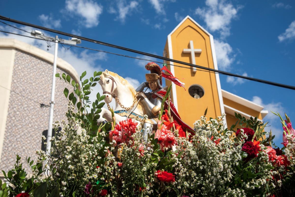São Jorge: 300 drones farão espetáculo de 20 minutos no céu de Quintino