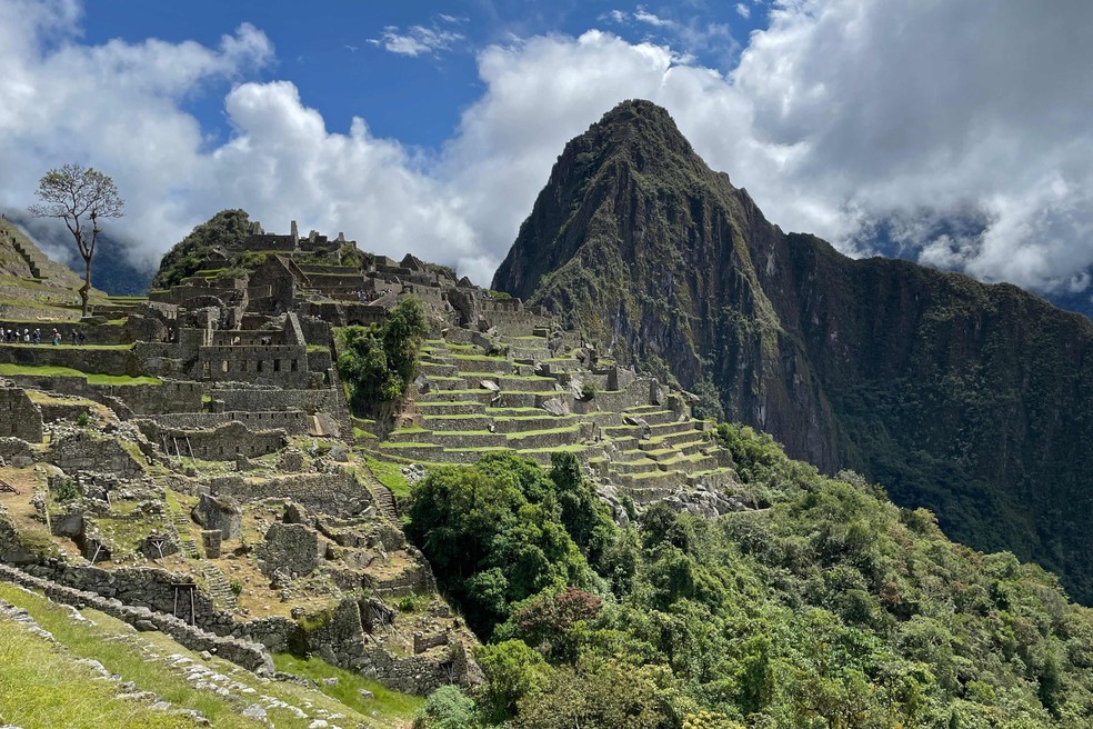 Vista das ruínas incas de Machu Picchu, nos de Cusco, no Peru — Foto: Mariana Suarez / AFP