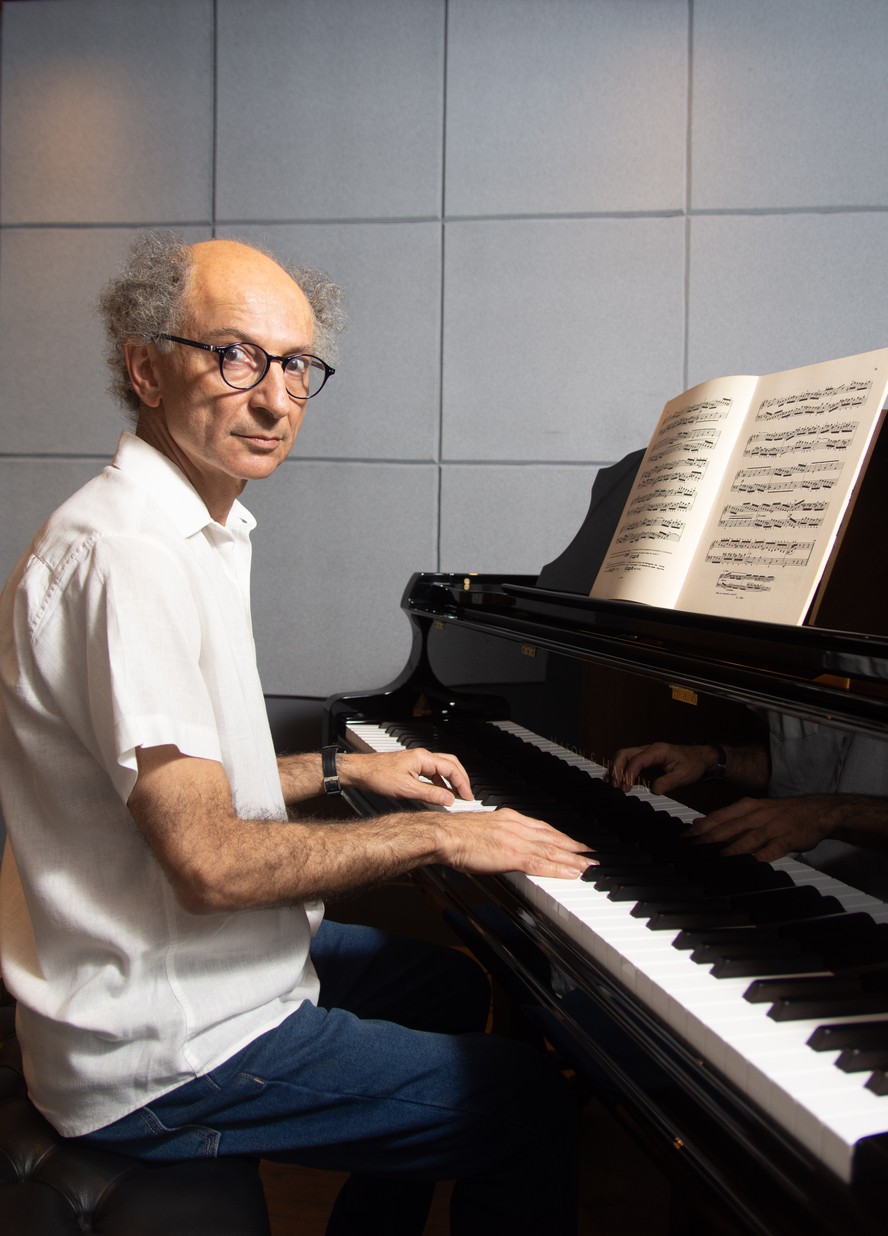 Tim Rescala lança novo disco na Sala Cecília Meirelles